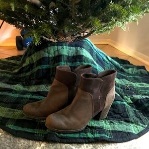 Timberland Chelsea boots - Size 9.5